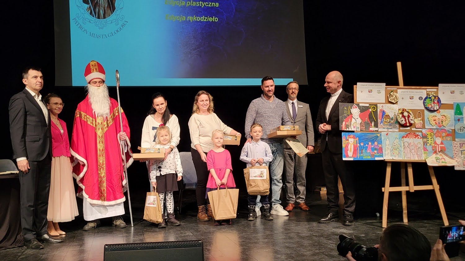  Dzieci i osoby dorosłe