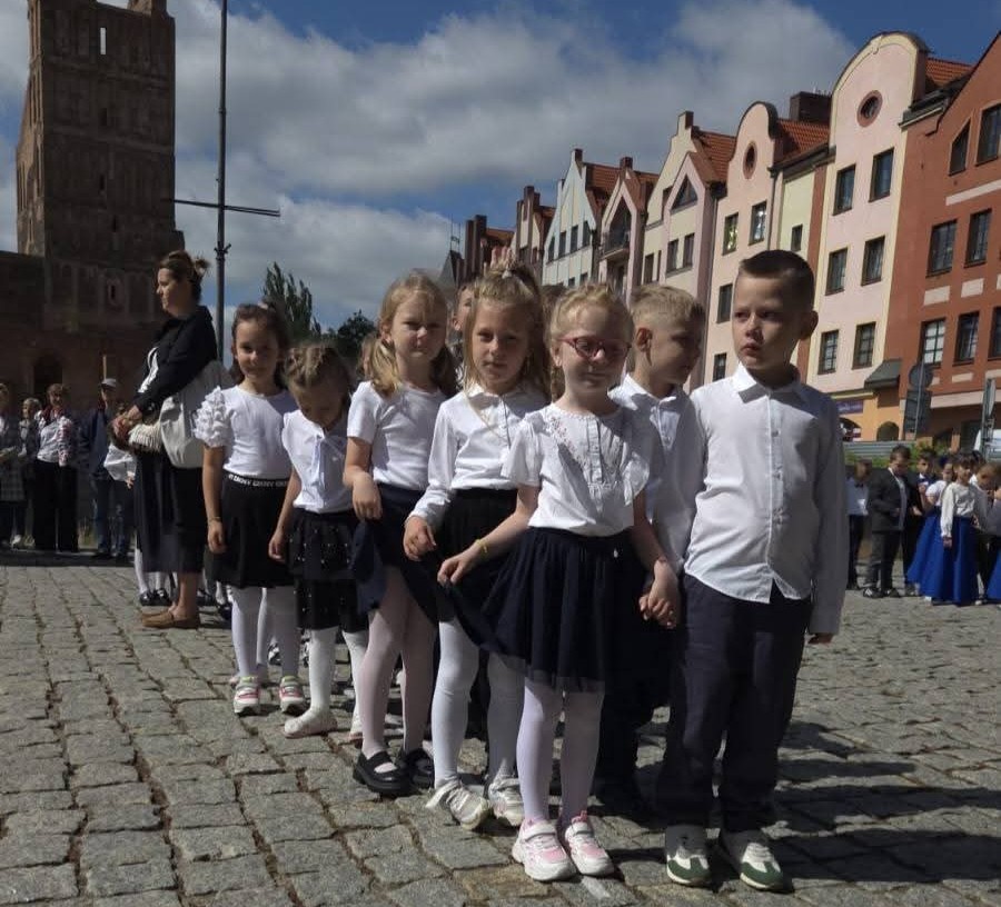  Dzieci w przebraniach
