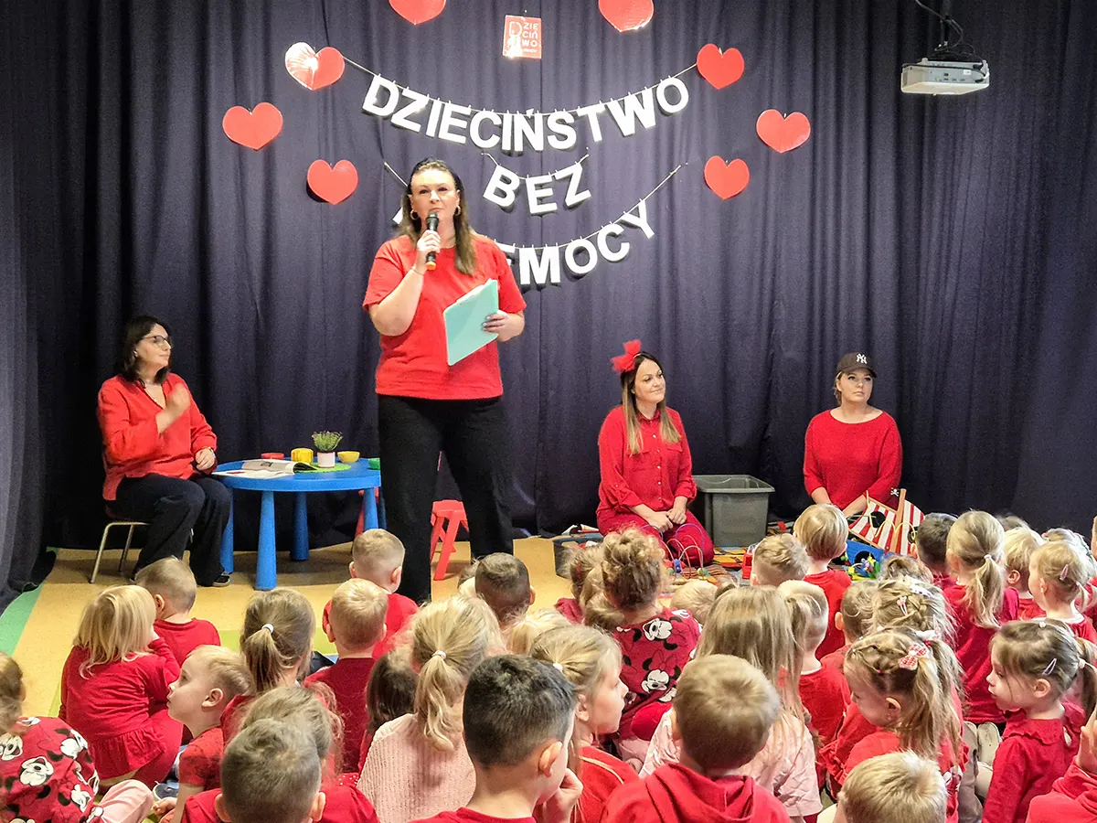  Dzieci i wychowawczyni